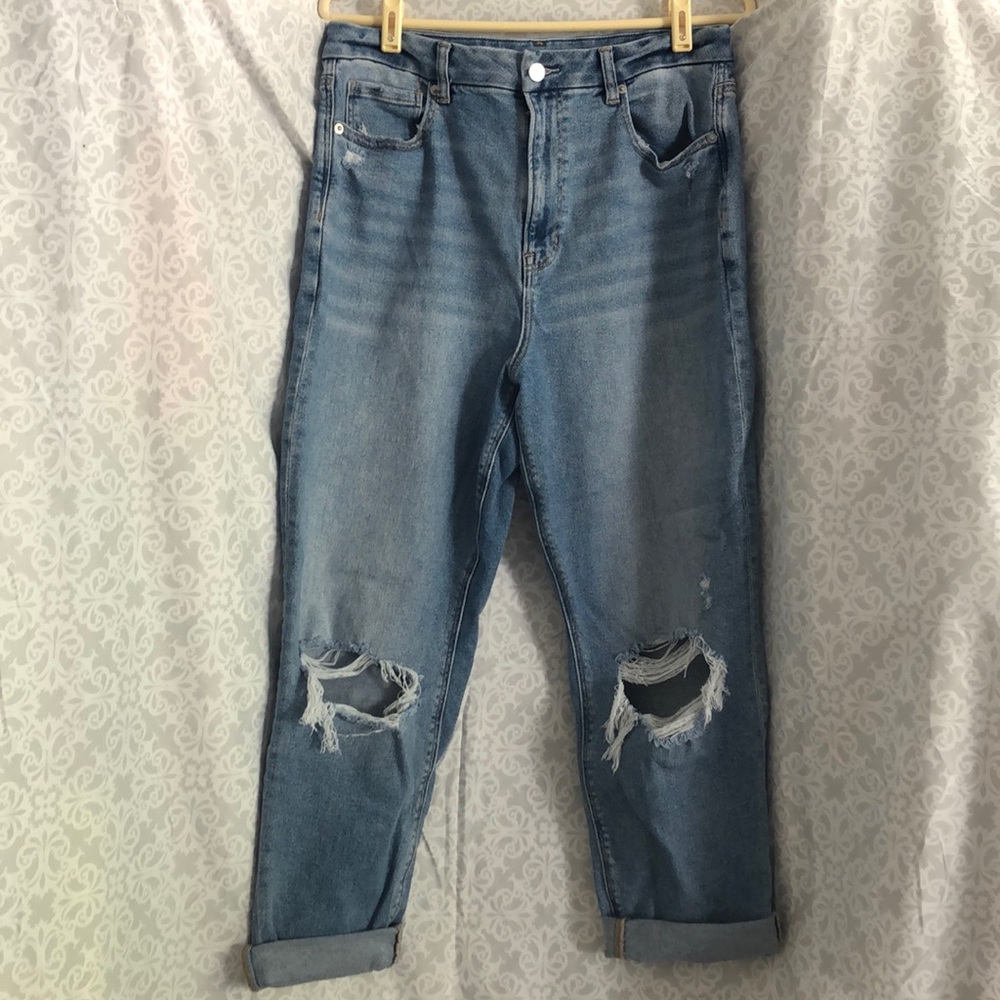 American Eagle Curvy Mom Jeans
